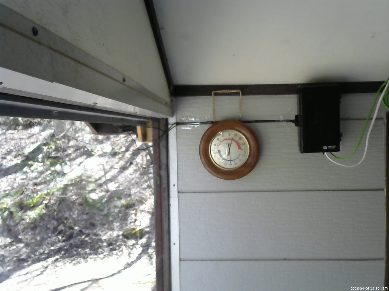 長野県菅平高原 ゆたか山荘 東側上空 2026/04/06 12:30