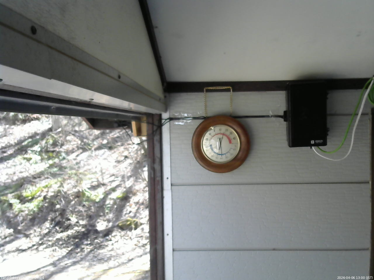 長野県菅平高原 ゆたか山荘 東側上空 2026/04/06 13:00