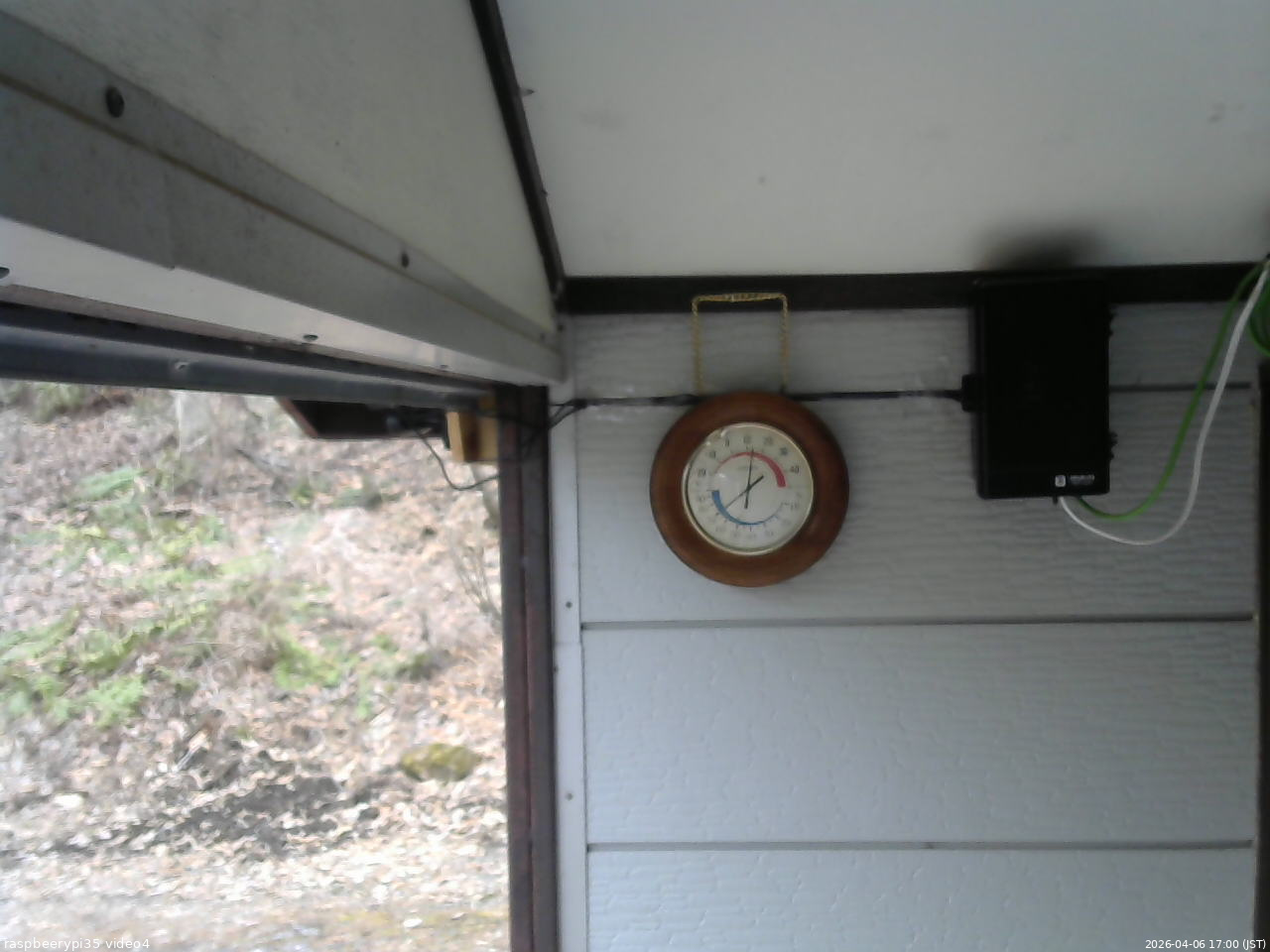 長野県菅平高原 ゆたか山荘 東側上空 2026/04/06 17:00