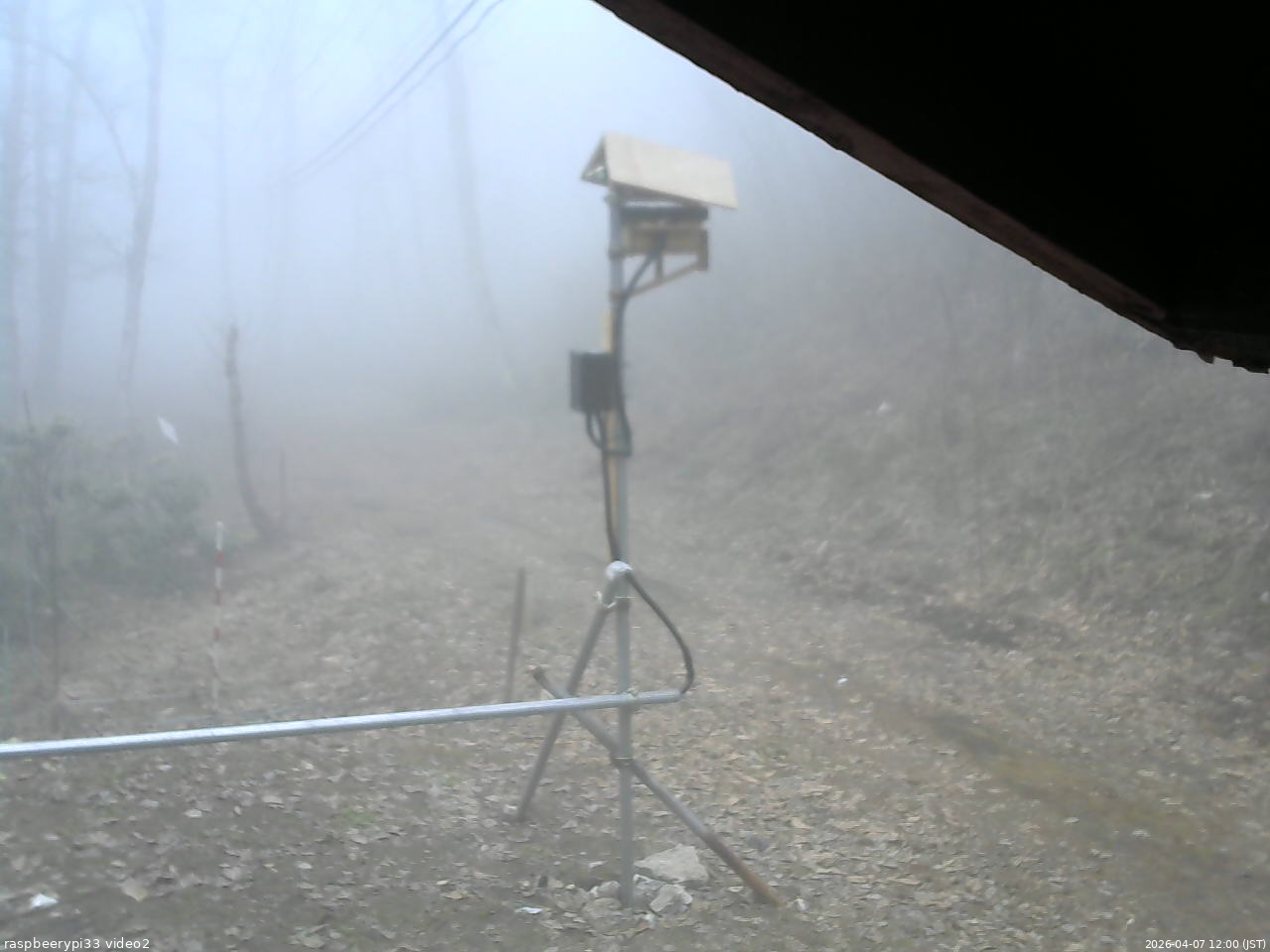 長野県菅平高原 ゆたか山荘 南側 2026/04/07 12:00