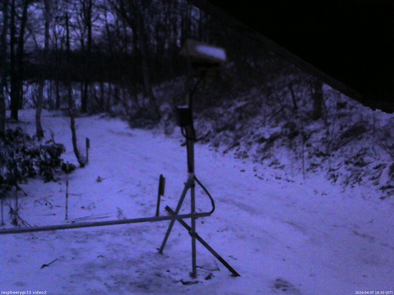 長野県菅平高原 ゆたか山荘 南側 2026/04/07 18:30