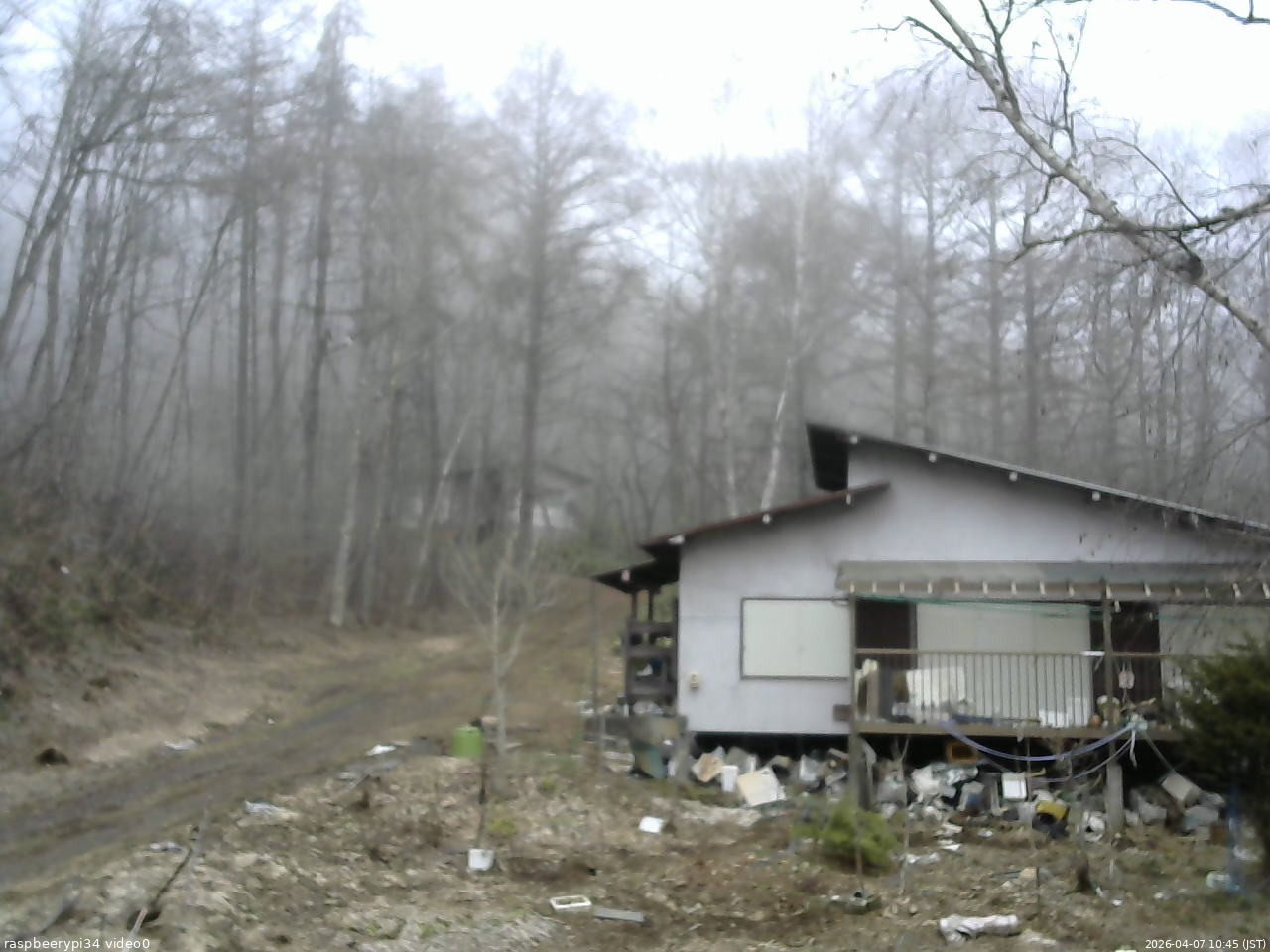長野県菅平高原 ゆたか山荘 西側(坂上) 2026/04/07 10:45