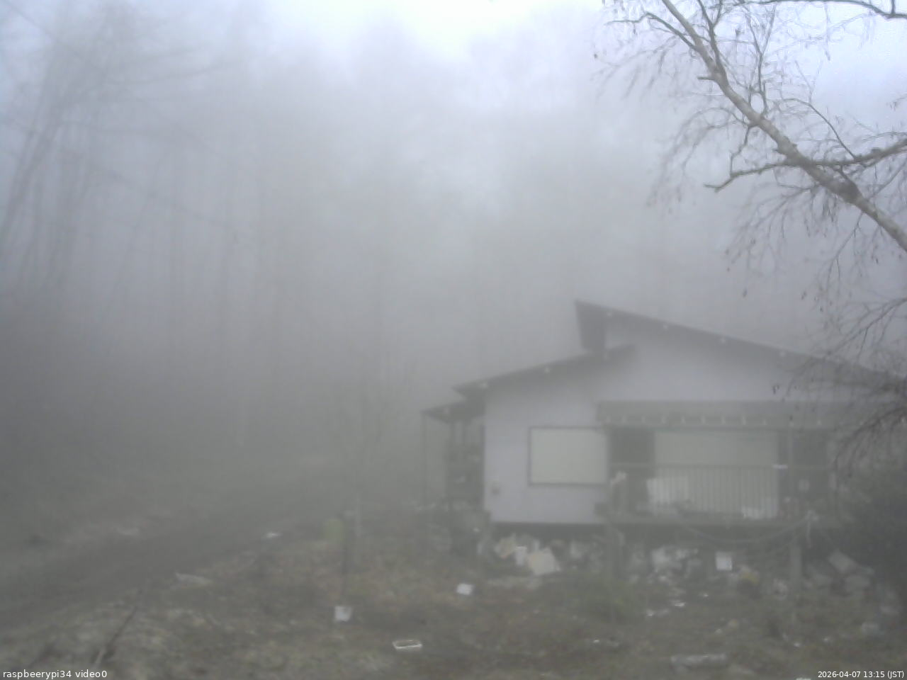 長野県菅平高原 ゆたか山荘 西側(坂上) 2026/04/07 13:15