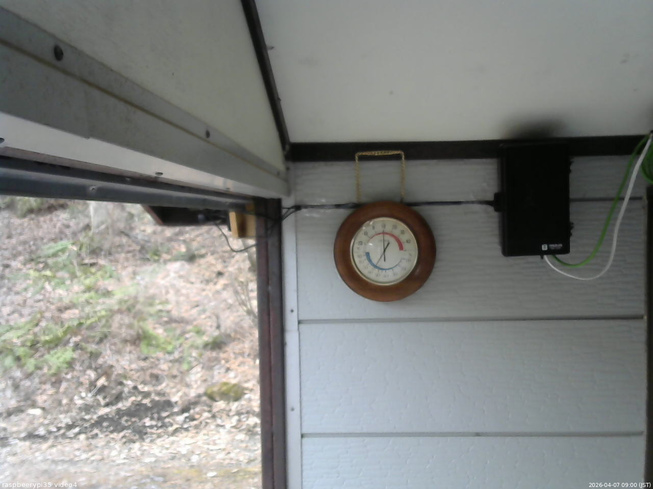 長野県菅平高原 ゆたか山荘 東側上空 2026/04/07 09:00