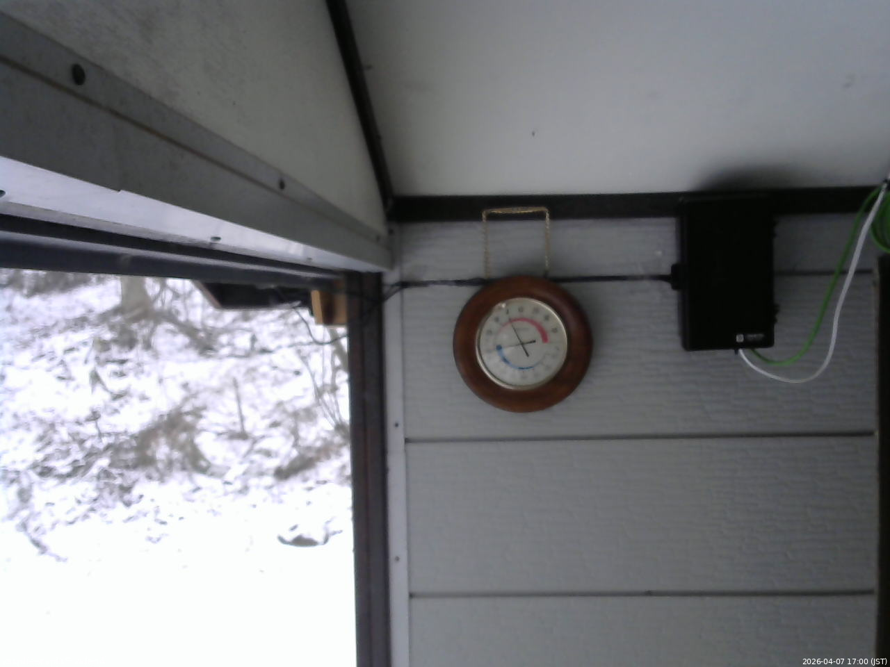 長野県菅平高原 ゆたか山荘 東側上空 2026/04/07 17:00