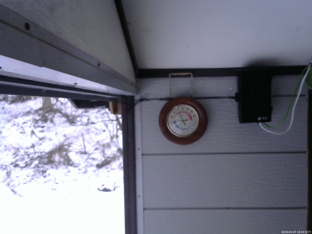 長野県菅平高原 ゆたか山荘 東側上空 2026/04/07 18:00