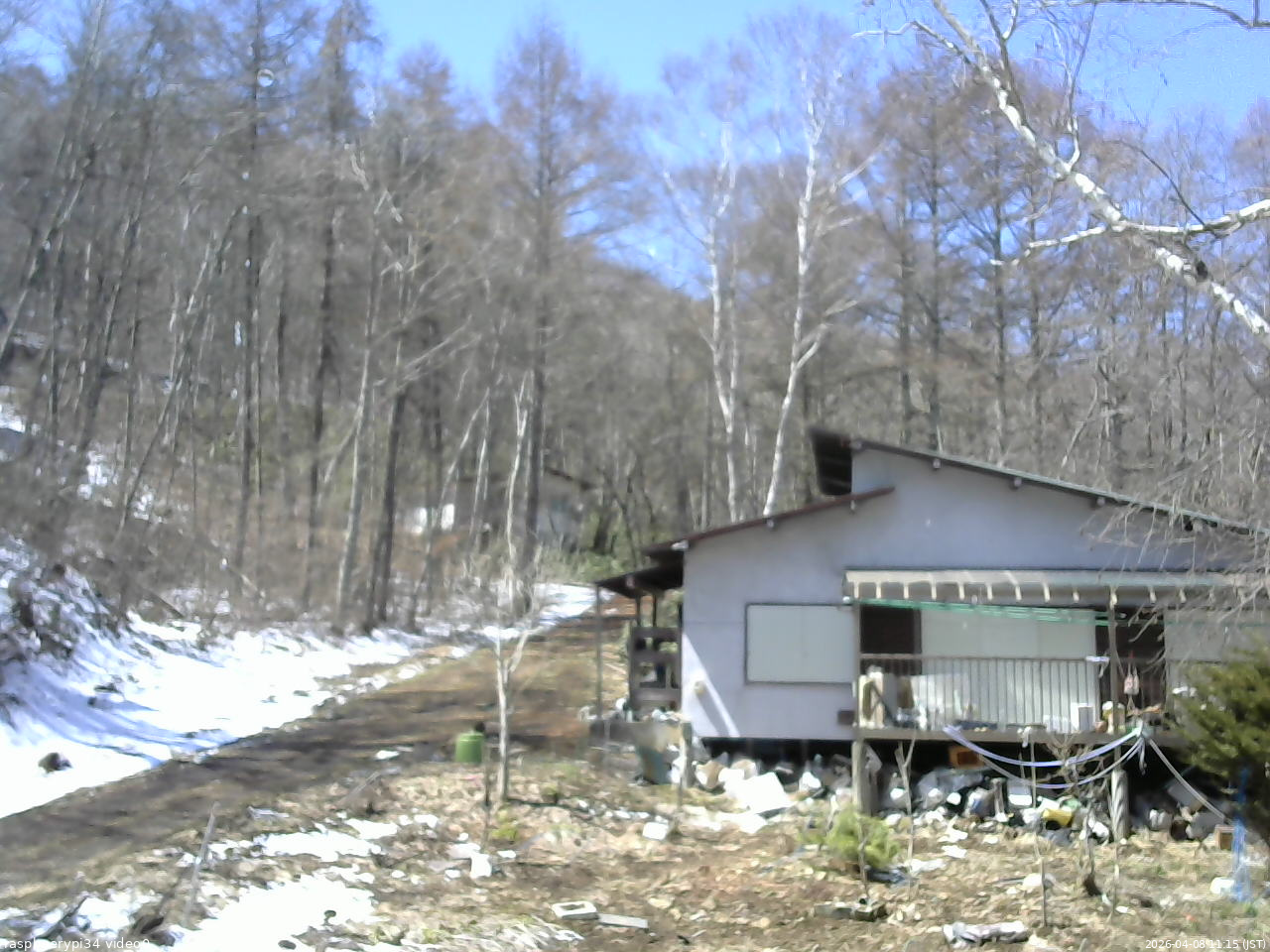 長野県菅平高原 ゆたか山荘 西側(坂上) 2026/04/08 11:15