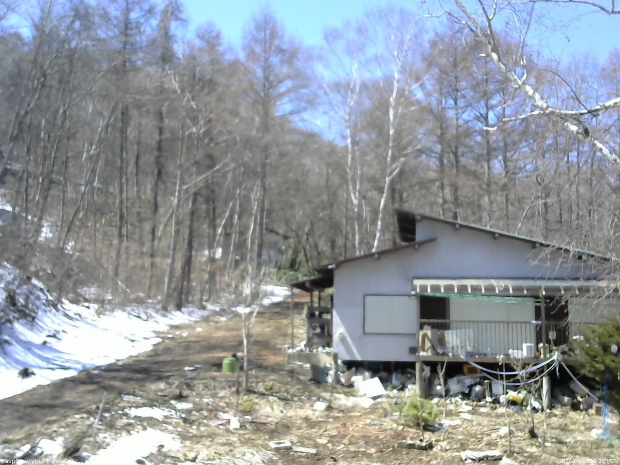 長野県菅平高原 ゆたか山荘 西側(坂上) 2026/04/08 11:30