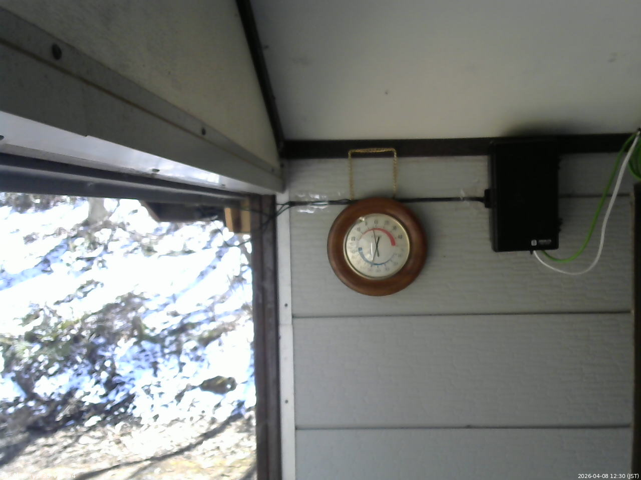 長野県菅平高原 ゆたか山荘 東側上空 2026/04/08 12:30