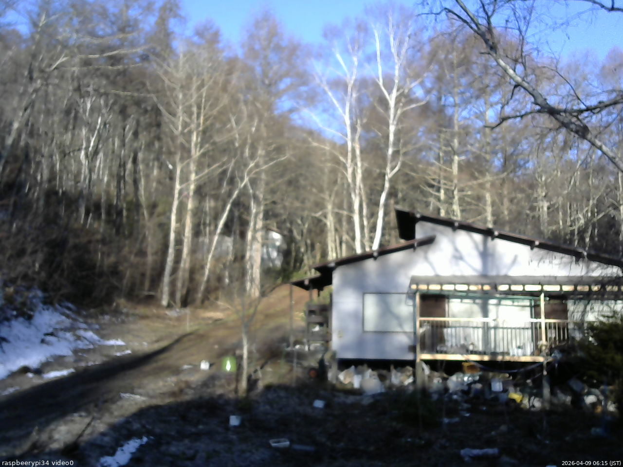 長野県菅平高原 ゆたか山荘 西側(坂上) 2026/04/09 06:15