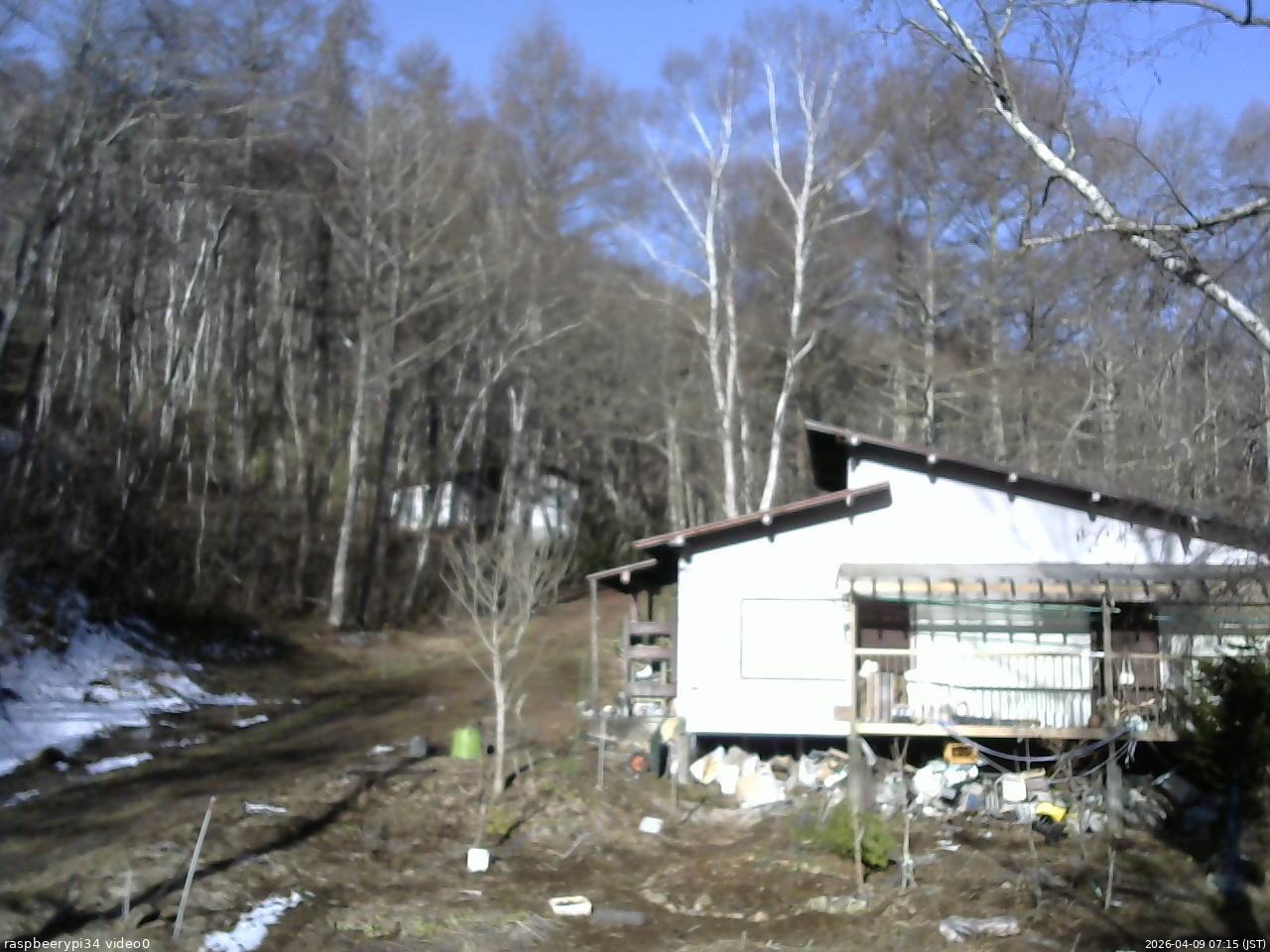 長野県菅平高原 ゆたか山荘 西側(坂上) 2026/04/09 07:15