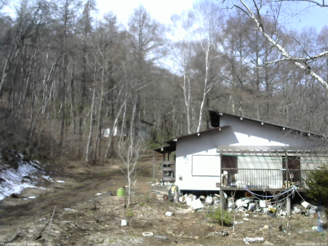 長野県菅平高原 ゆたか山荘 西側(坂上) 2026/04/09 09:45
