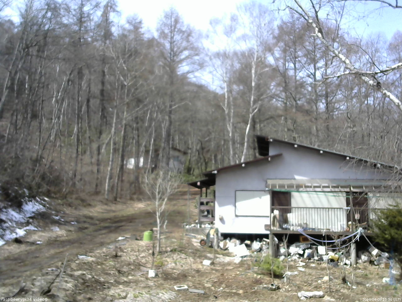 長野県菅平高原 ゆたか山荘 西側(坂上) 2026/04/09 10:30