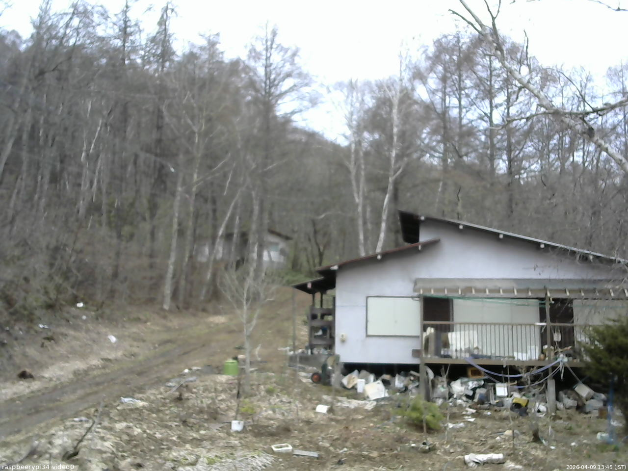長野県菅平高原 ゆたか山荘 西側(坂上) 2026/04/09 13:45