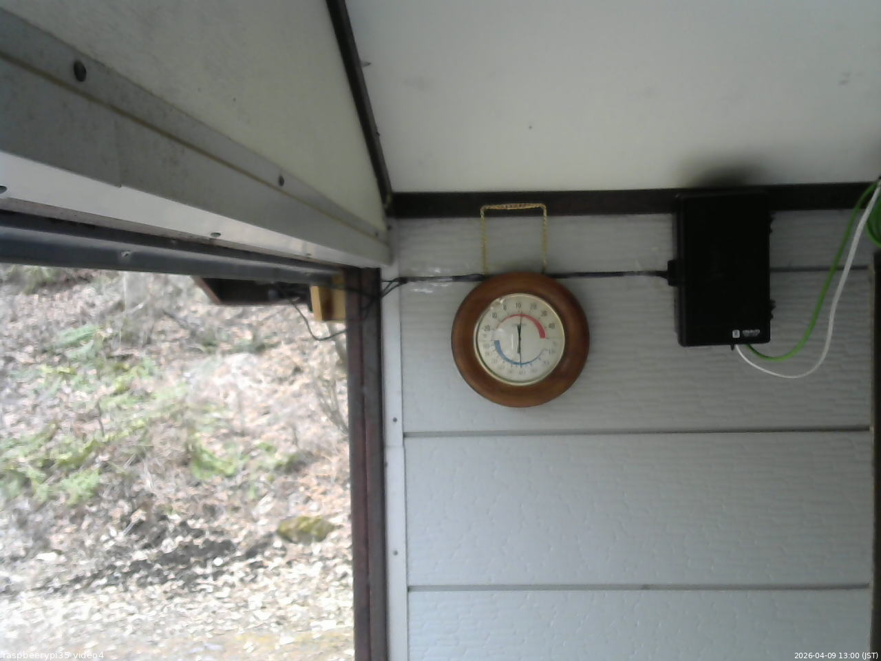 長野県菅平高原 ゆたか山荘 東側上空 2026/04/09 13:00