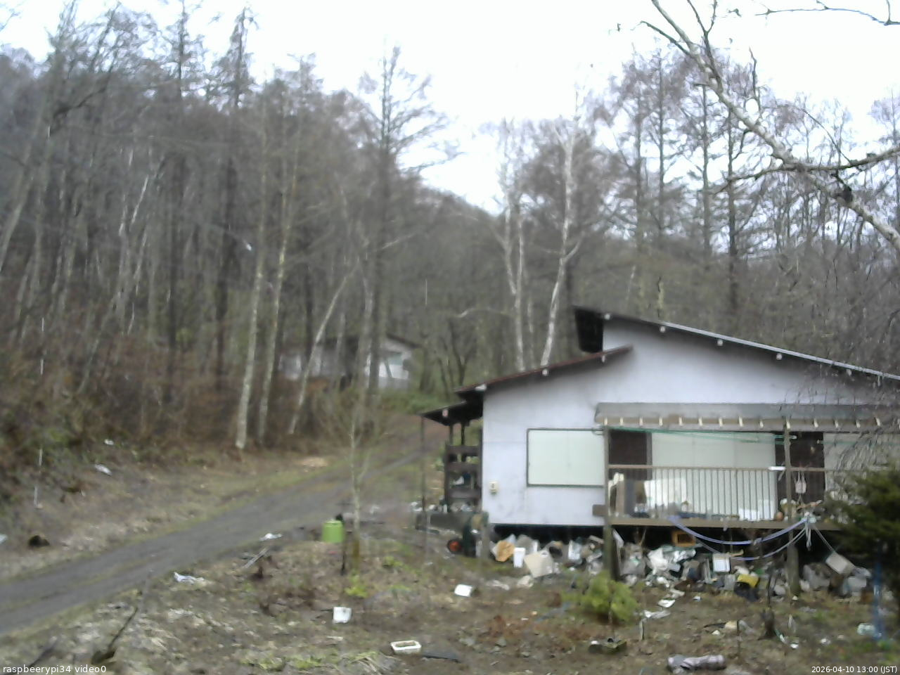 長野県菅平高原 ゆたか山荘 西側(坂上) 2026/04/10 13:00