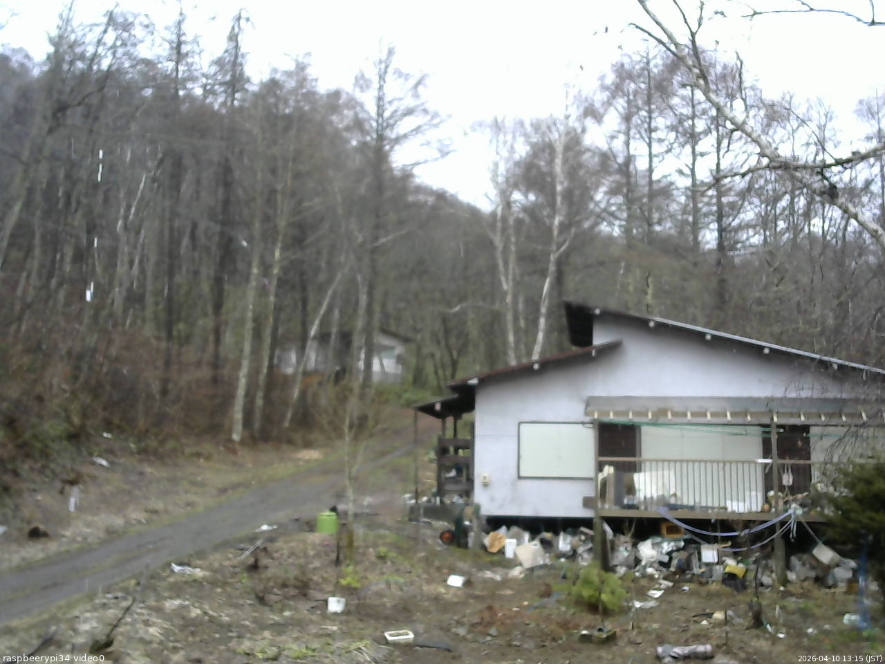 長野県菅平高原 ゆたか山荘 西側(坂上) 2026/04/10 13:15