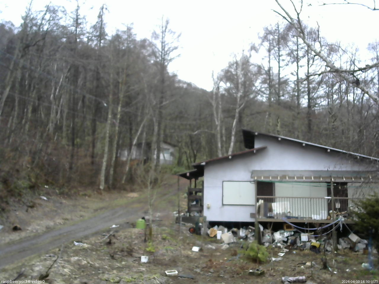 長野県菅平高原 ゆたか山荘 西側(坂上) 2026/04/10 16:30