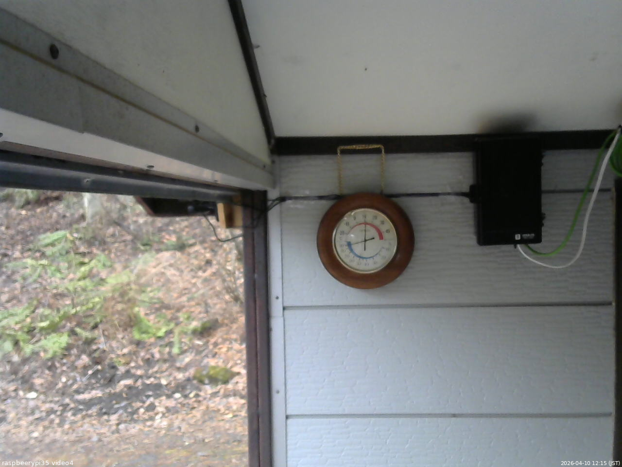 長野県菅平高原 ゆたか山荘 東側上空 2026/04/10 12:15