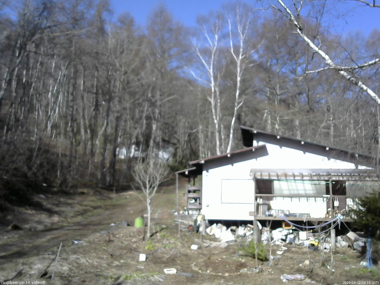 長野県菅平高原 ゆたか山荘 西側(坂上) 2026/04/12 08:15