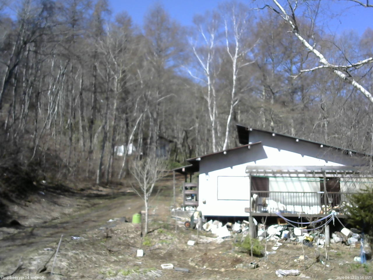 長野県菅平高原 ゆたか山荘 西側(坂上) 2026/04/12 09:15