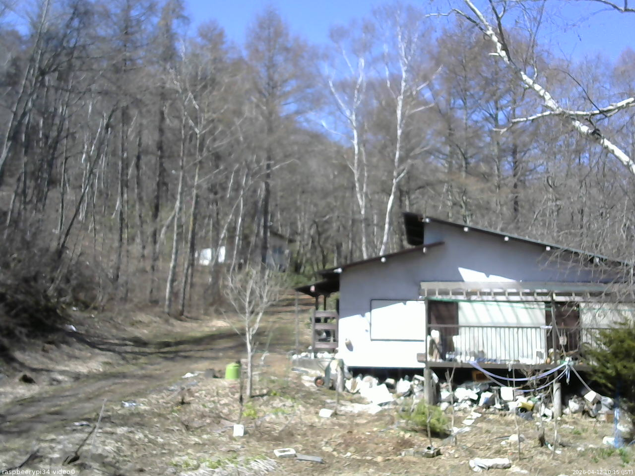 長野県菅平高原 ゆたか山荘 西側(坂上) 2026/04/12 10:15