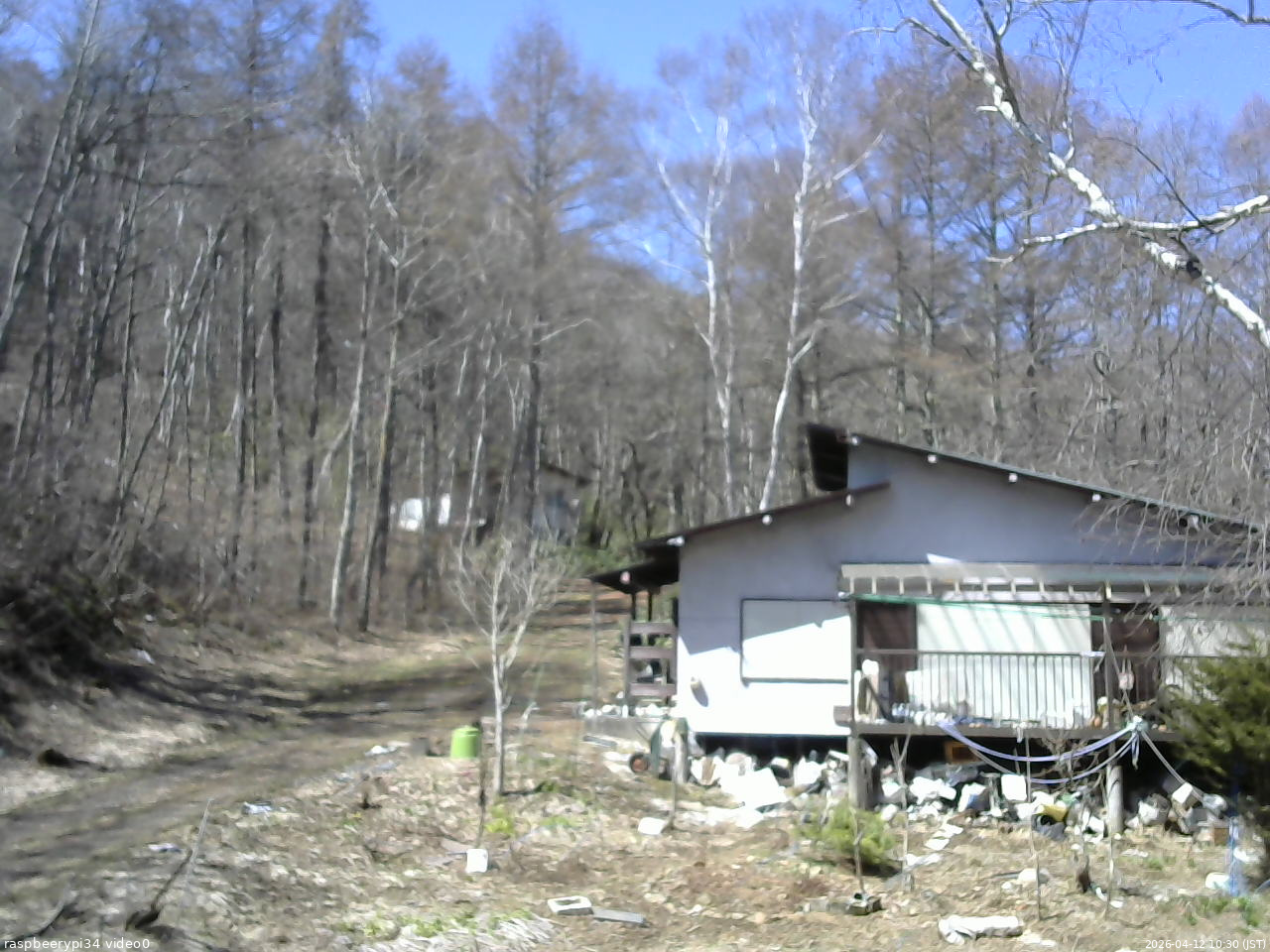 長野県菅平高原 ゆたか山荘 西側(坂上) 2026/04/12 10:30