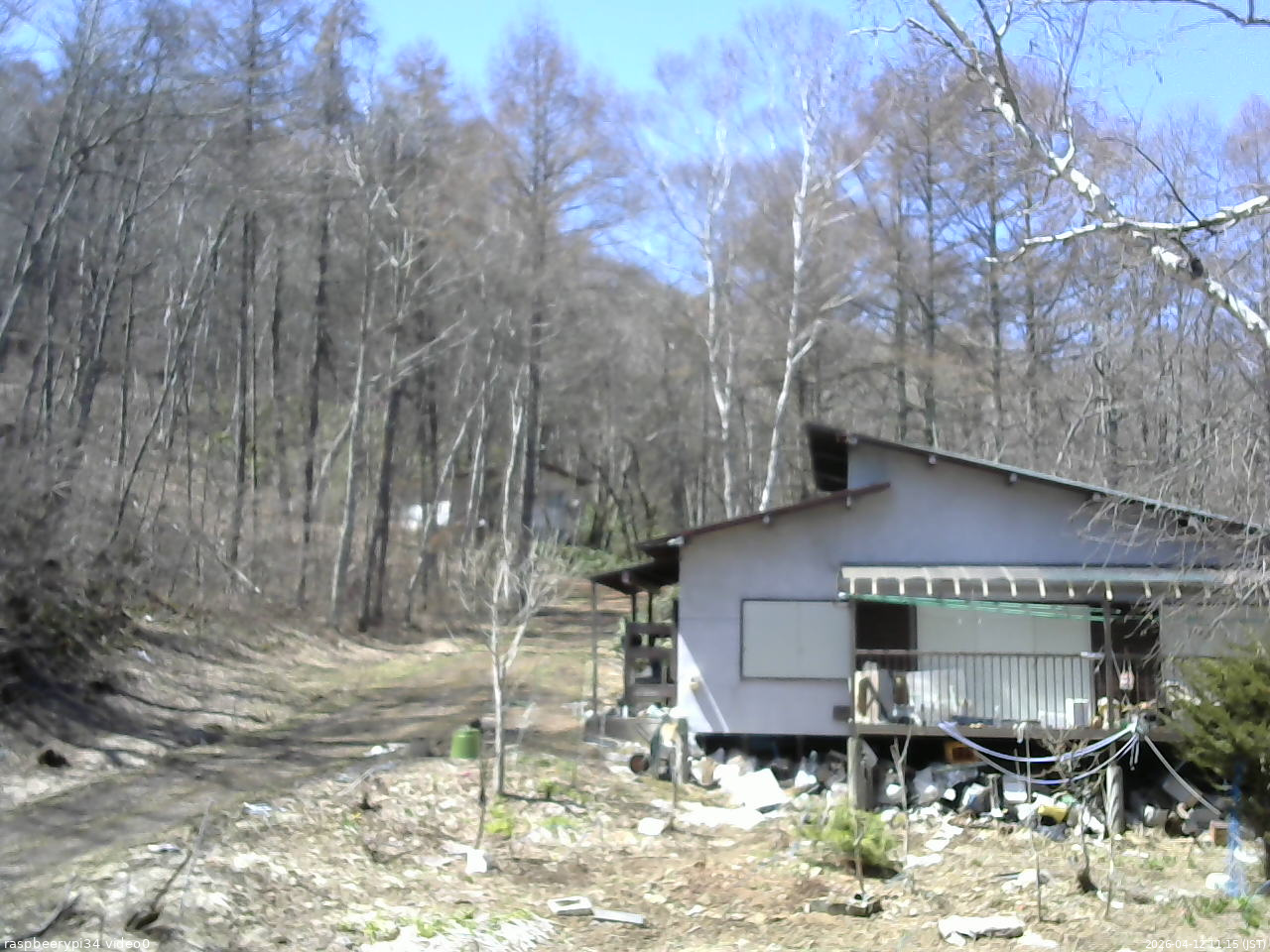 長野県菅平高原 ゆたか山荘 西側(坂上) 2026/04/12 11:15