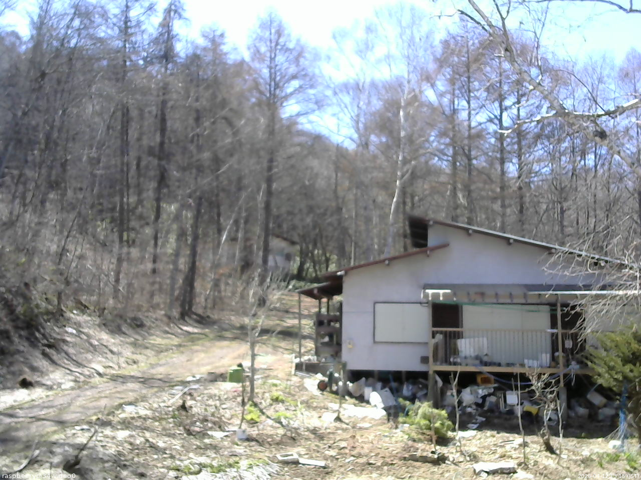 長野県菅平高原 ゆたか山荘 西側(坂上) 2026/04/12 13:15