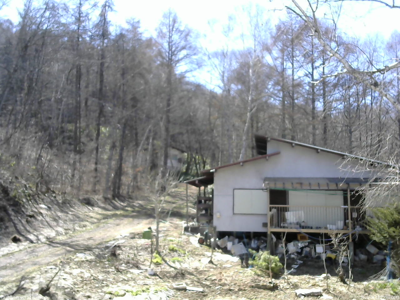 長野県菅平高原 ゆたか山荘 西側(坂上) 2026/04/12 13:45
