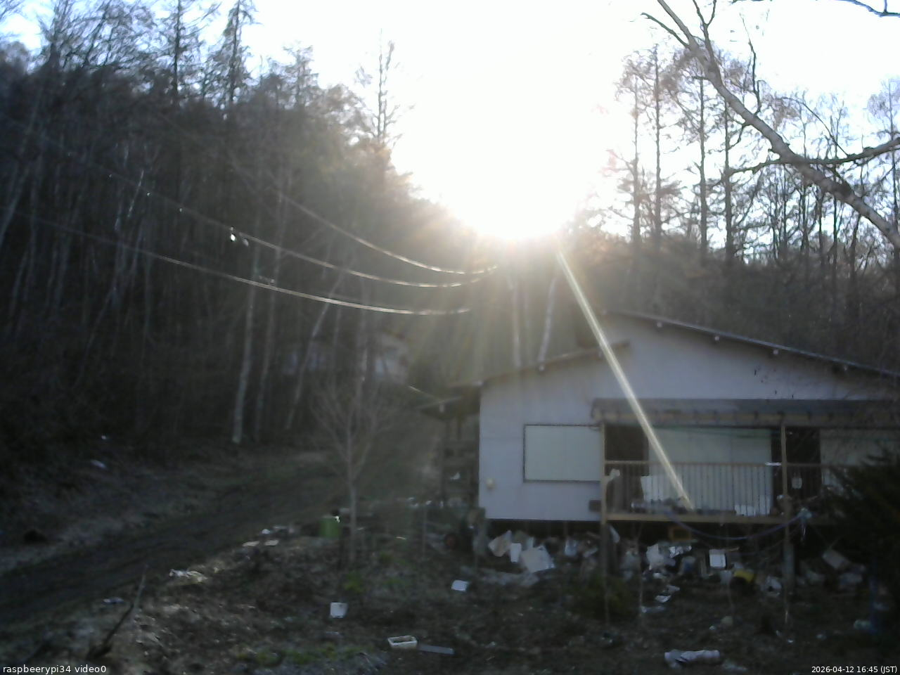 長野県菅平高原 ゆたか山荘 西側(坂上) 2026/04/12 16:45