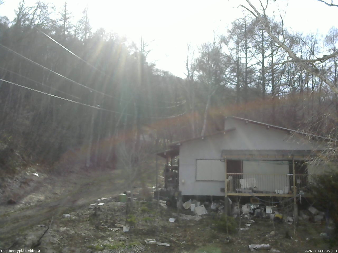 長野県菅平高原 ゆたか山荘 西側(坂上) 2026/04/13 15:45