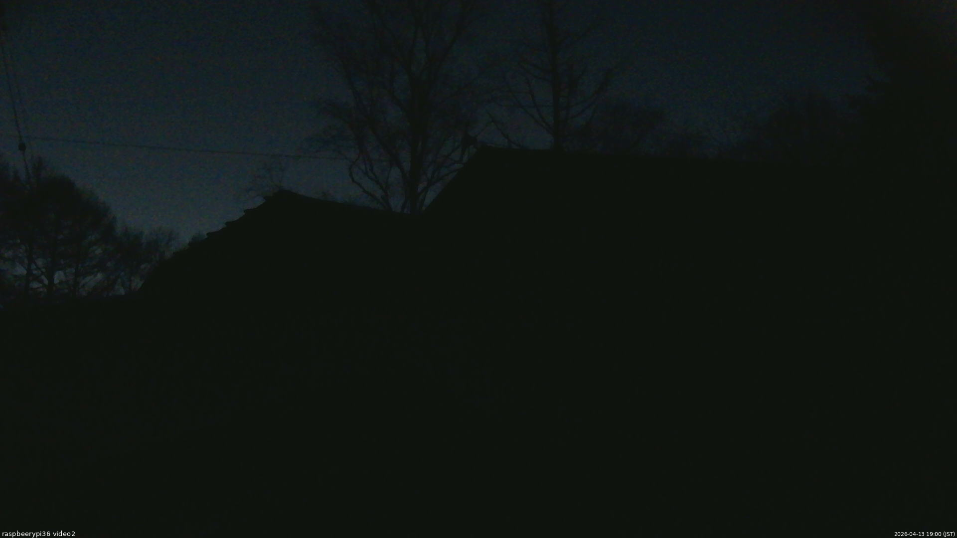 長野県菅平高原 ゆたか山荘 駐車場奥 2026/04/13 19:00