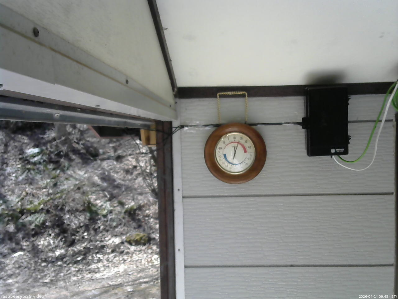 長野県菅平高原 ゆたか山荘 東側上空 2026/04/14 09:45