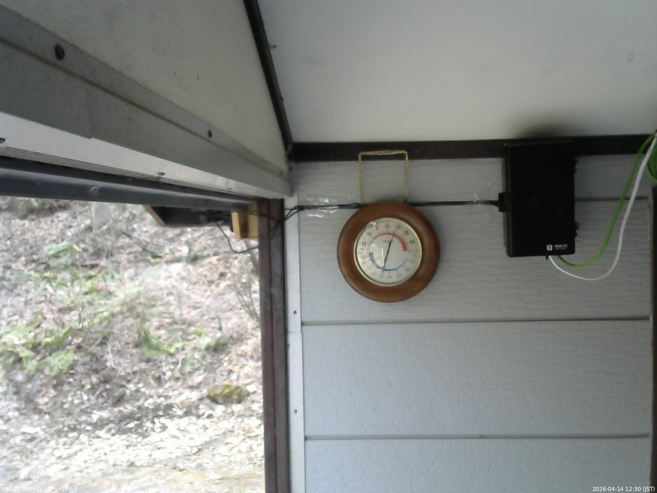 長野県菅平高原 ゆたか山荘 東側上空 2026/04/14 12:30