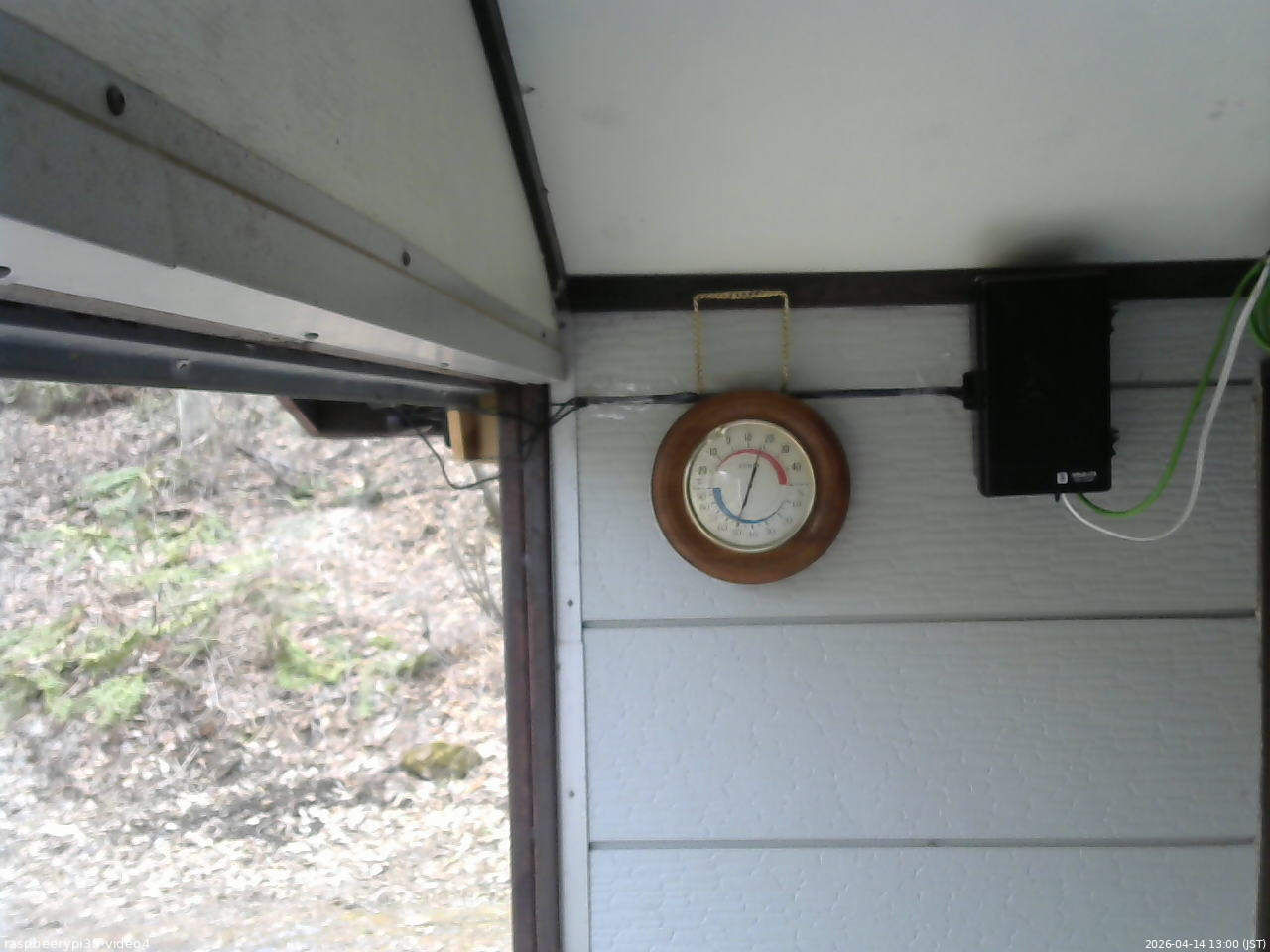 長野県菅平高原 ゆたか山荘 東側上空 2026/04/14 13:00