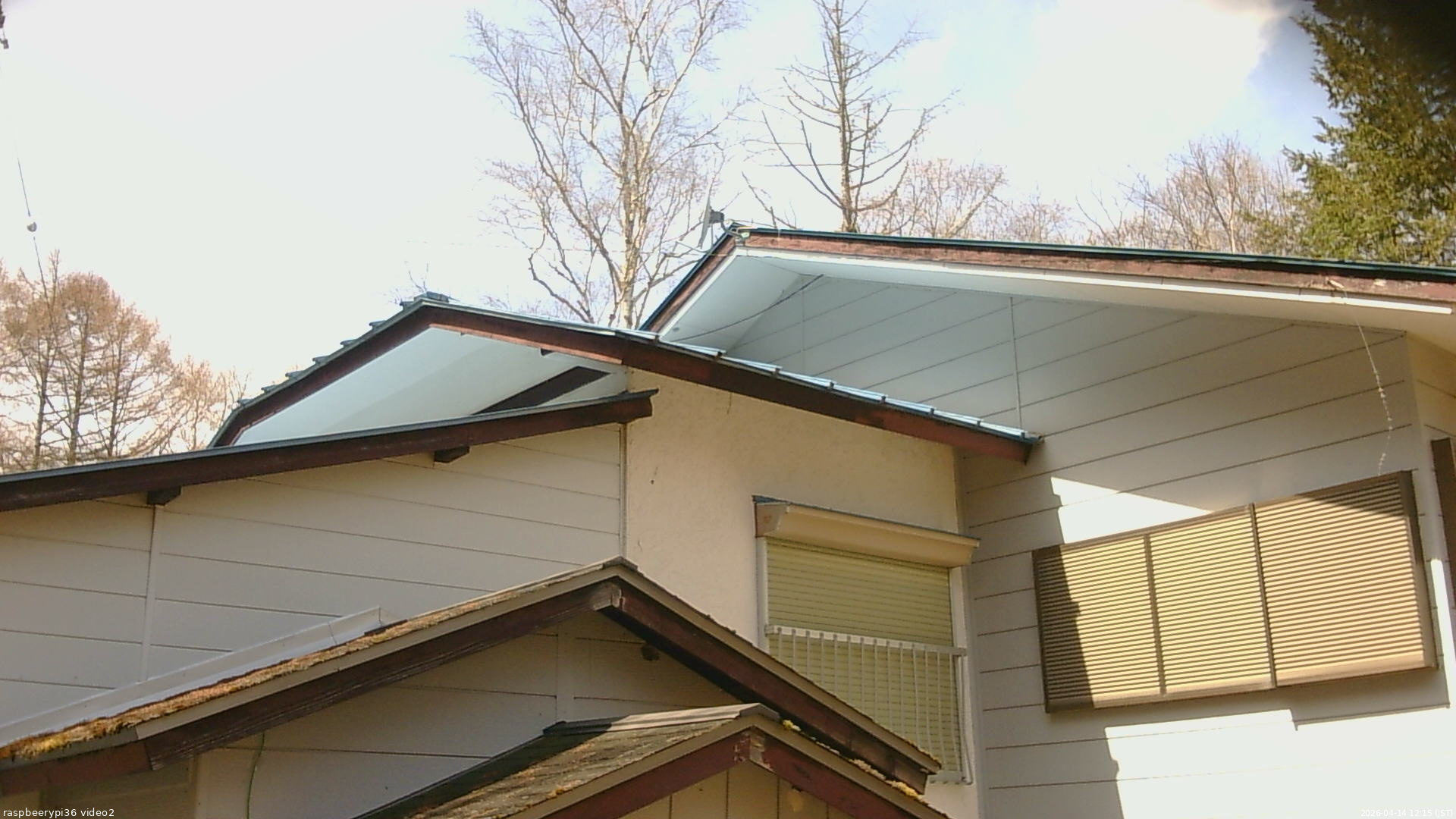 長野県菅平高原 ゆたか山荘 駐車場奥 2026/04/14 12:15