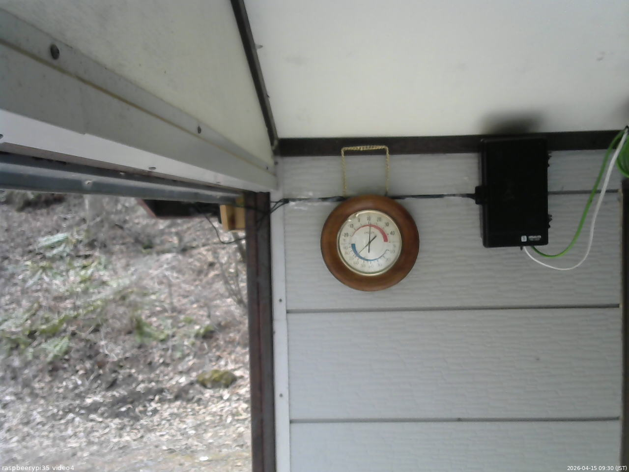 長野県菅平高原 ゆたか山荘 東側上空 2026/04/15 09:30