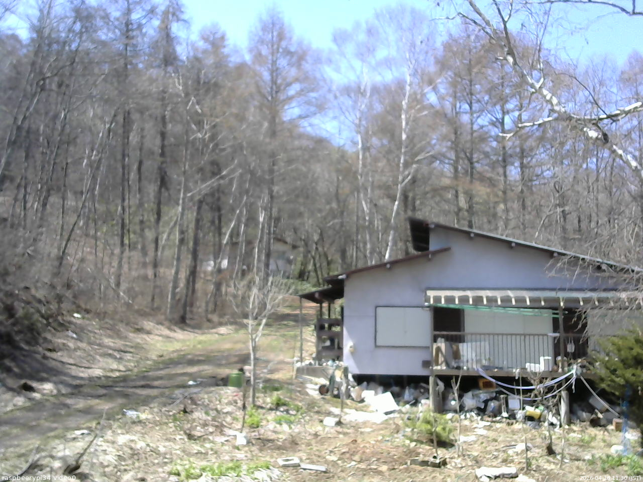 長野県菅平高原 ゆたか山荘 西側(坂上) 2026/04/16 11:30