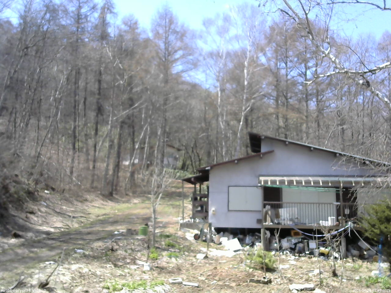 長野県菅平高原 ゆたか山荘 西側(坂上) 2026/04/16 11:45