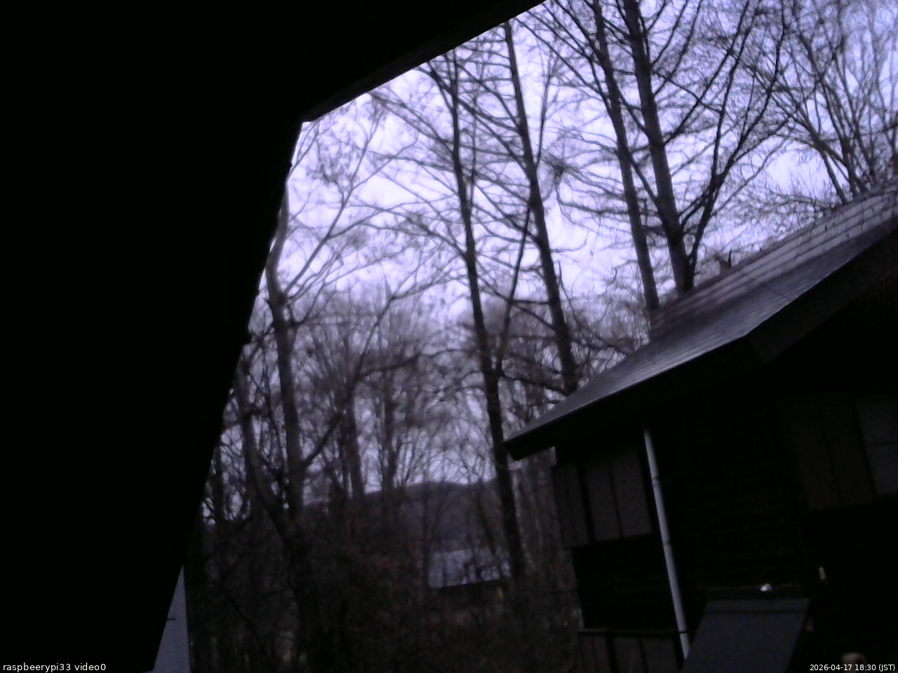 長野県菅平高原 ゆたか山荘 北側 2026/04/17 18:30