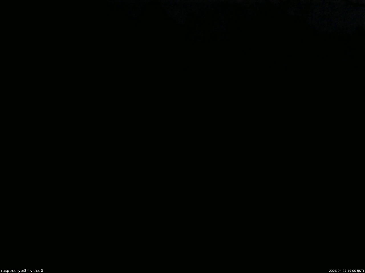 長野県菅平高原 ゆたか山荘 西側(坂上) 2026/04/17 19:00