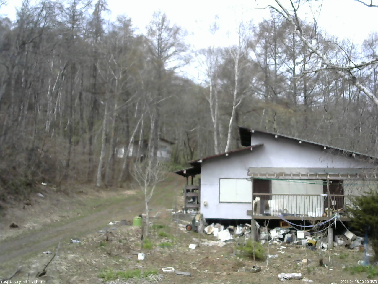長野県菅平高原 ゆたか山荘 西側(坂上) 2026/04/18 10:00