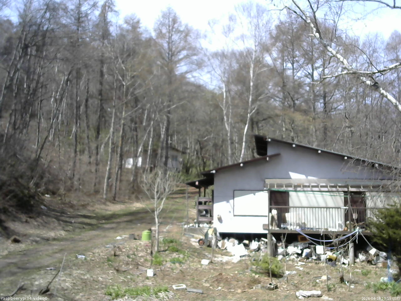 長野県菅平高原 ゆたか山荘 西側(坂上) 2026/04/19 10:15