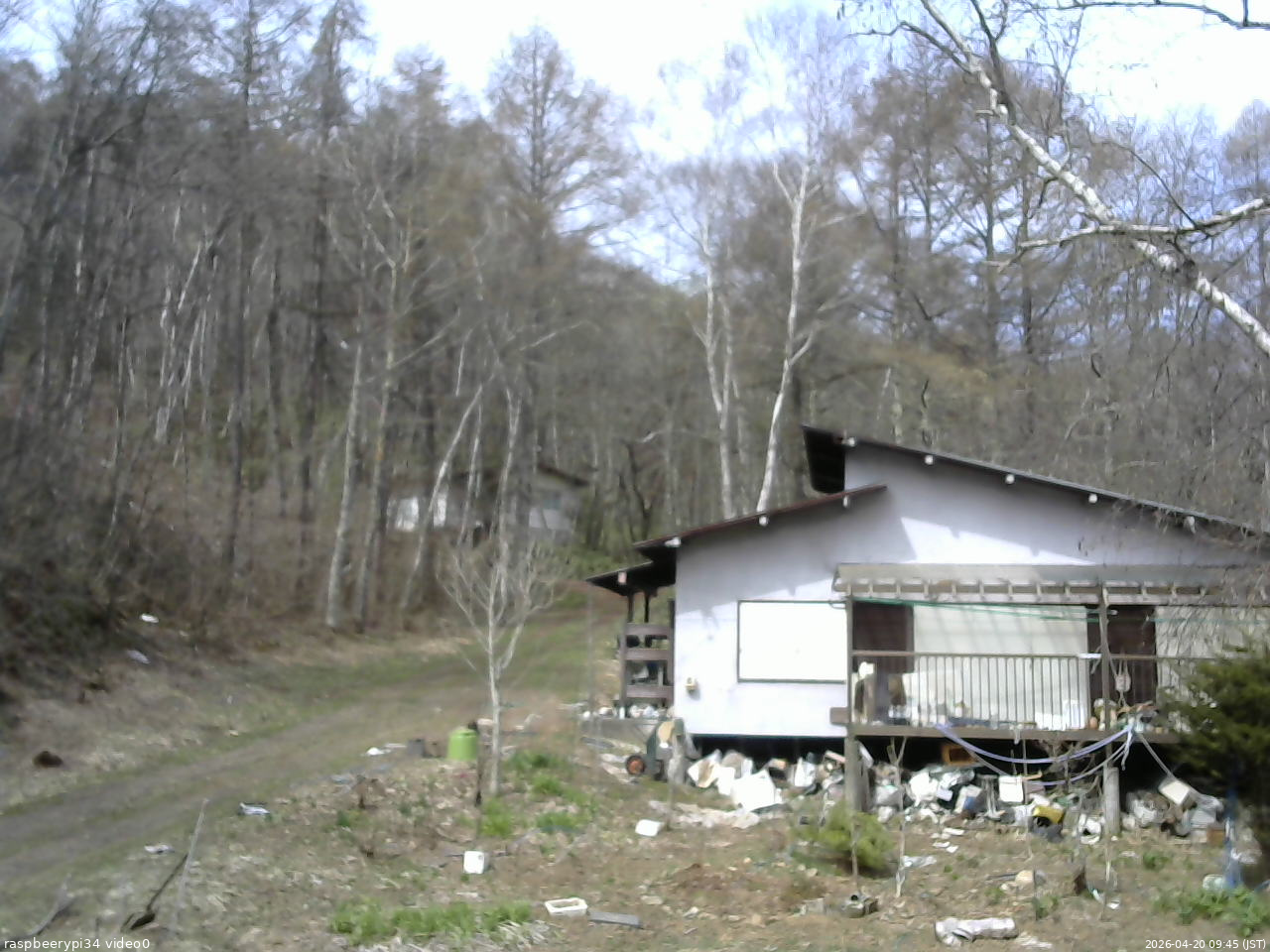 長野県菅平高原 ゆたか山荘 西側(坂上) 2026/04/20 09:45
