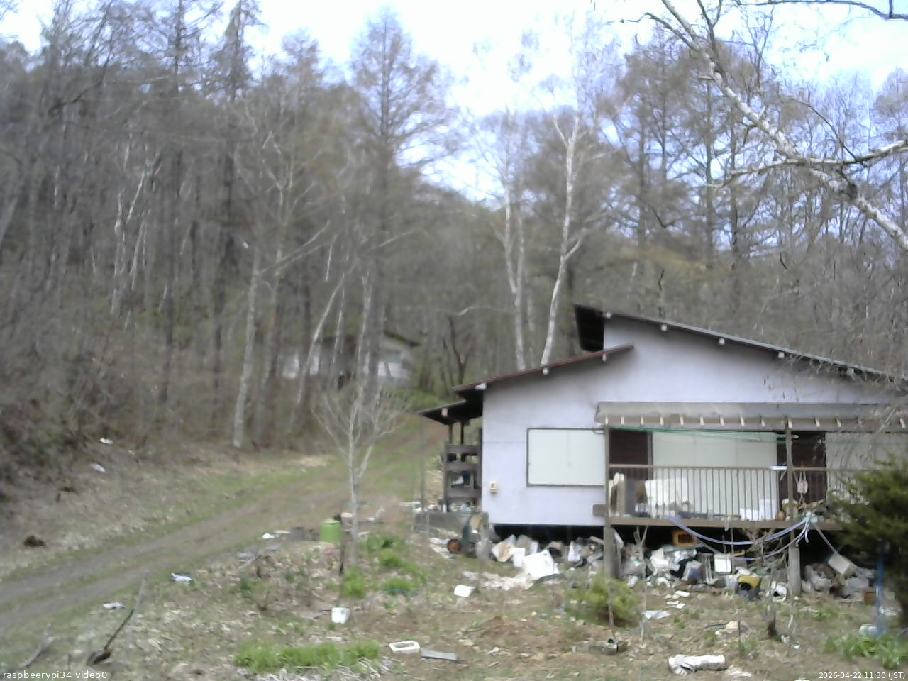 長野県菅平高原 ゆたか山荘 西側(坂上) 2026/04/22 11:30