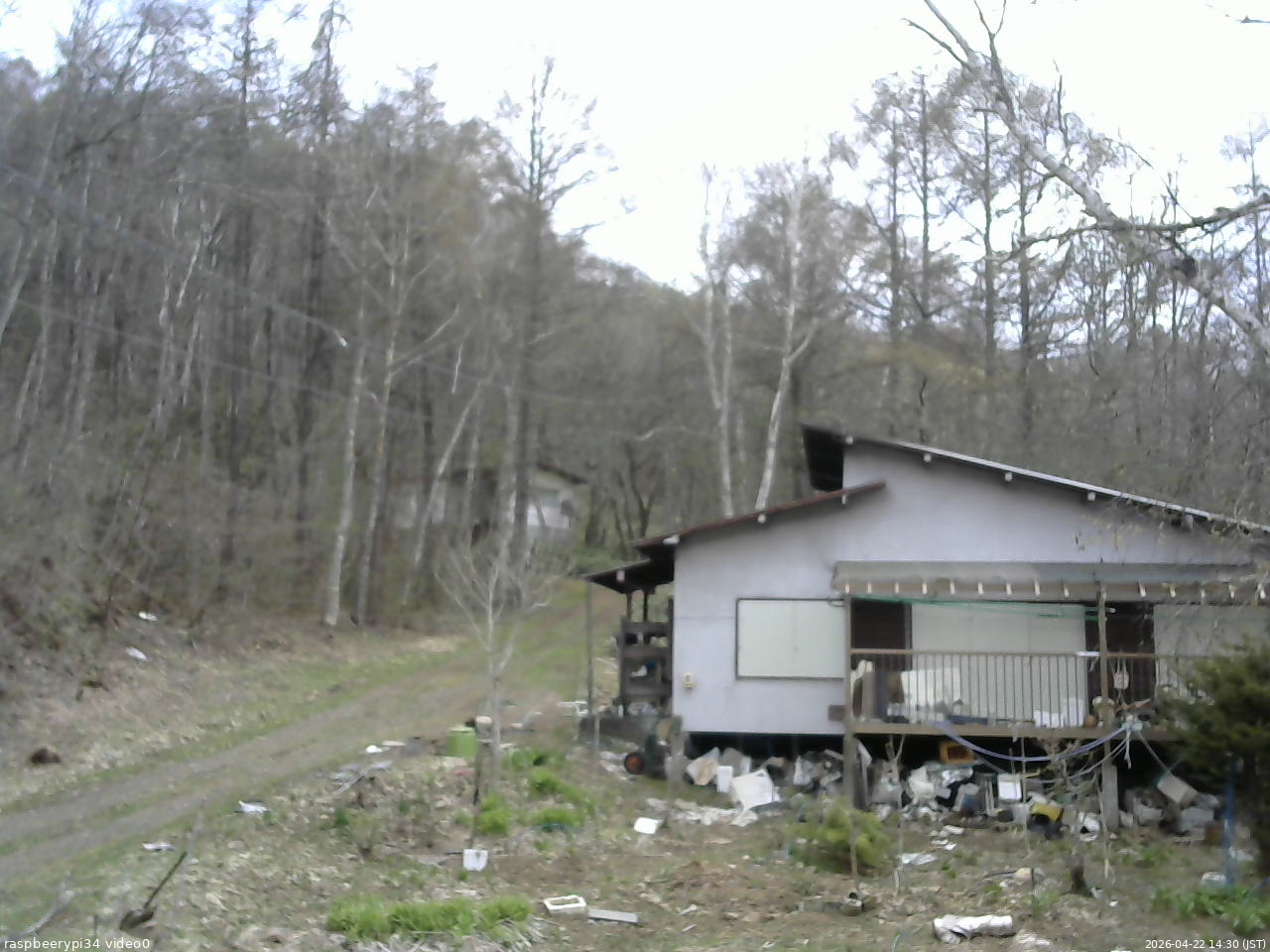 長野県菅平高原 ゆたか山荘 西側(坂上) 2026/04/22 14:30