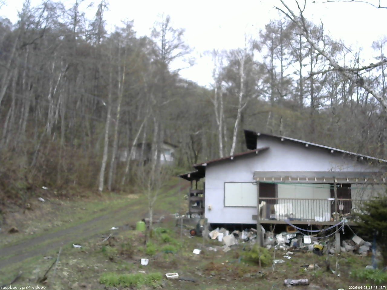長野県菅平高原 ゆたか山荘 西側(坂上) 2026/04/23 15:45