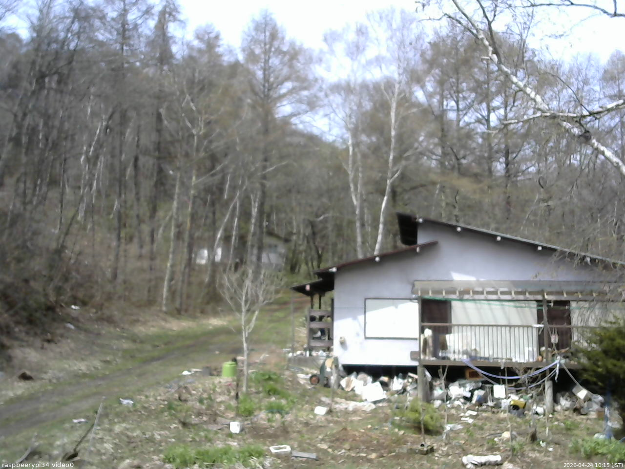 長野県菅平高原 ゆたか山荘 西側(坂上) 2026/04/24 10:15