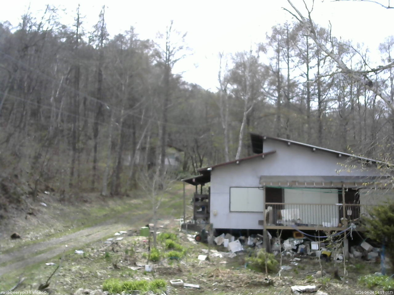 長野県菅平高原 ゆたか山荘 西側(坂上) 2026/04/24 14:15
